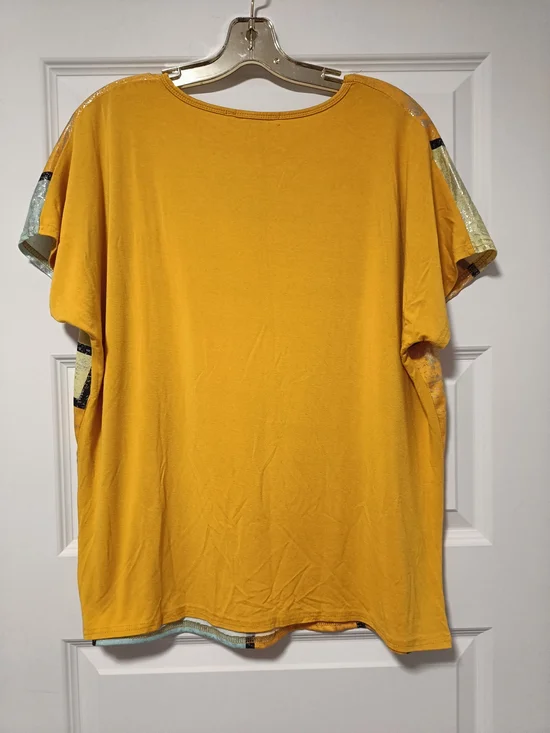 L💛Michael Tyler Yellow Graphic Short Sleeve Tee with Pastel Blocks - Picture 4 of 6